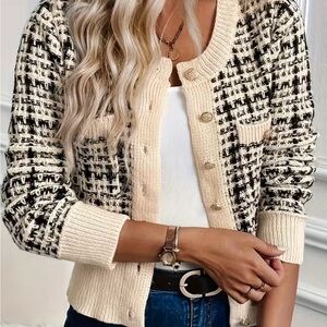 Chic Black and Cream Cardigan
